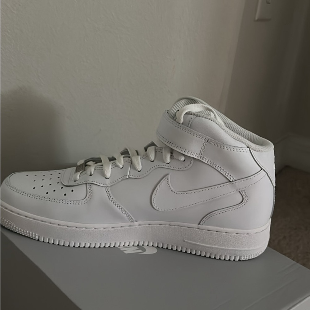 Nike Air Force 1 Mid ‘07